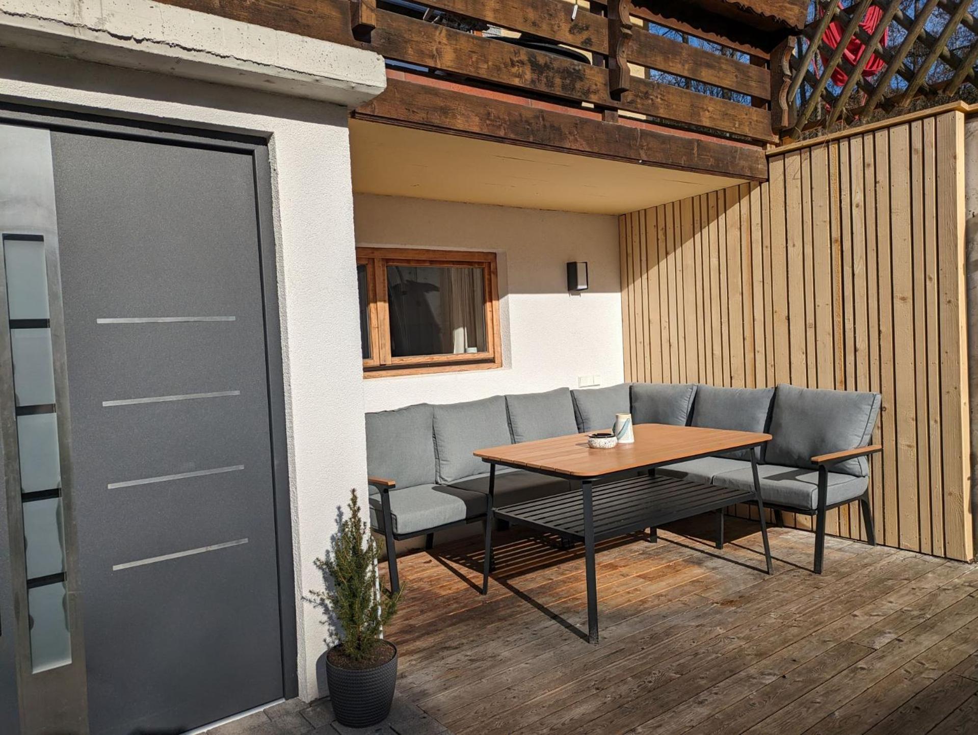 Ferienwohnung Stoablick - Barrierefrei Mit Bergblick Bad Goisern Bagian luar foto